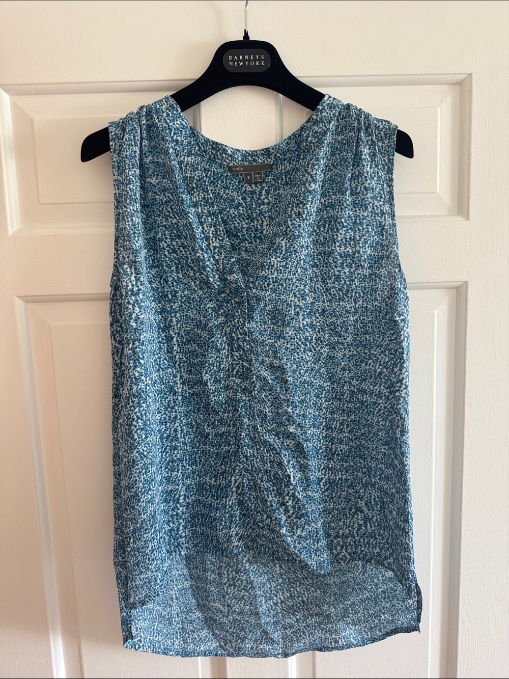 VINCE 100 percent SILK Sleeveless Blue Knit Shell Top